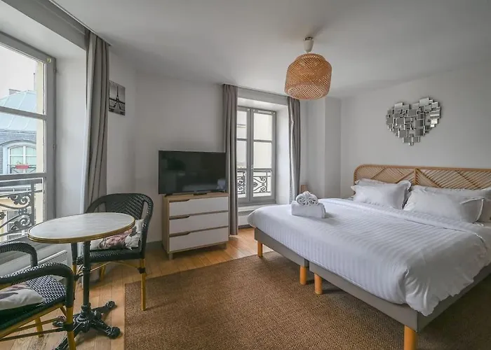 Paris, Opera 4...so Parisian Appartement *